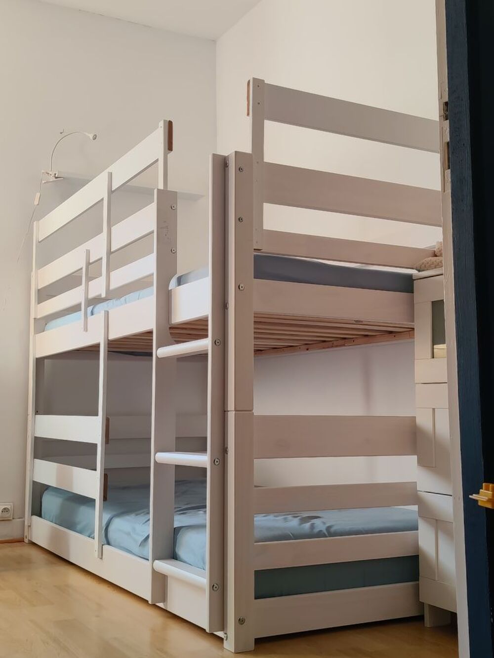 Lit superpos&eacute;s couchage 90*190 avec deux sommiers Meubles