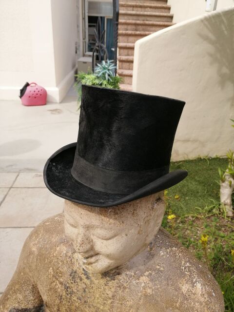 CHAPEAU HAUT DE FORME  POUR THEATRE OU DEGUISEMENT 25 Mandelieu-la-Napoule (06)