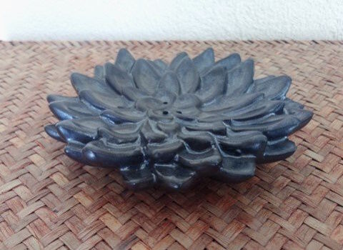 Porte encens Lotus 5 Vals-les-Bains (07)