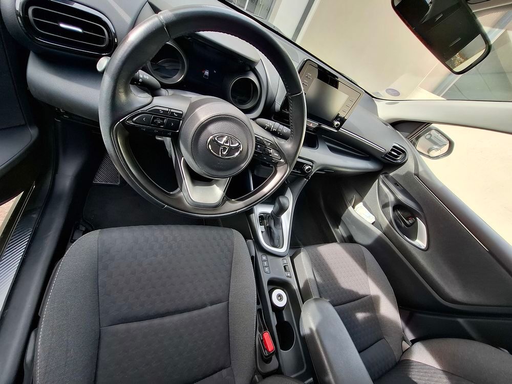 Yaris Hybride 116h Design 2021 occasion 66300 Saint-Jean-Lasseille
