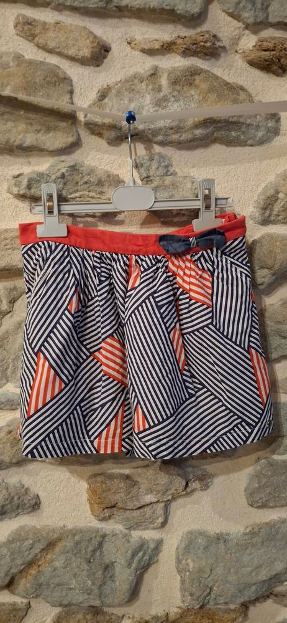 Jupe rouge et bleu marine marque Ohlala taille 8 ans Vêtements enfants