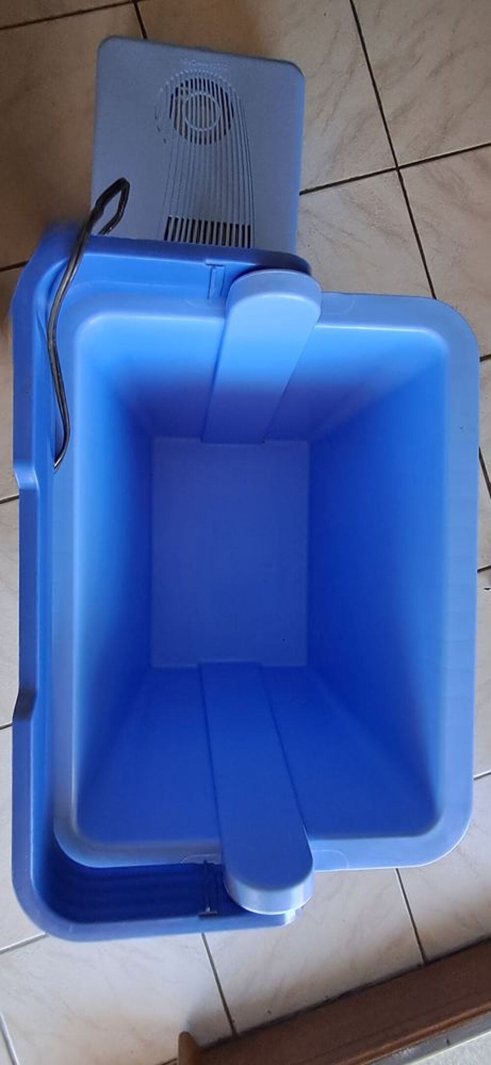 Glaci&egrave;re thermo&eacute;lectrique 24L Electroménager