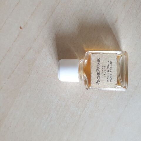 miniature de parfum  Pch Permis  de Corse Salom. 10 Lagny-sur-Marne (77)