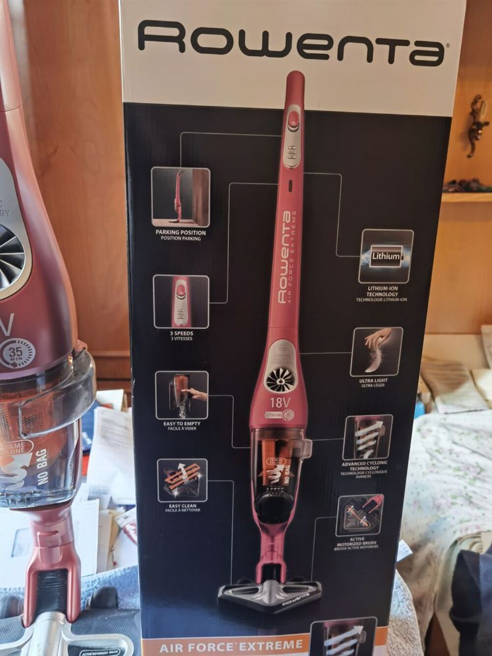 ASPIRATEUR ROWENTA AIR FORCE EXTREME 18 v LITHIUM Electroménager