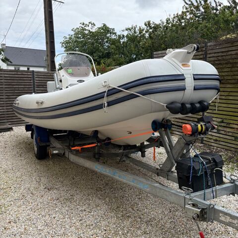 Bateaux &agrave; moteur Pneumatique - Semi-rigide 2019 occasion Sarzeau 56370