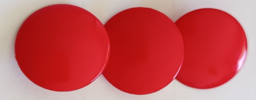 Lot de 21 Boutons Couture Vintage D&eacute;clinaison de Rouges 