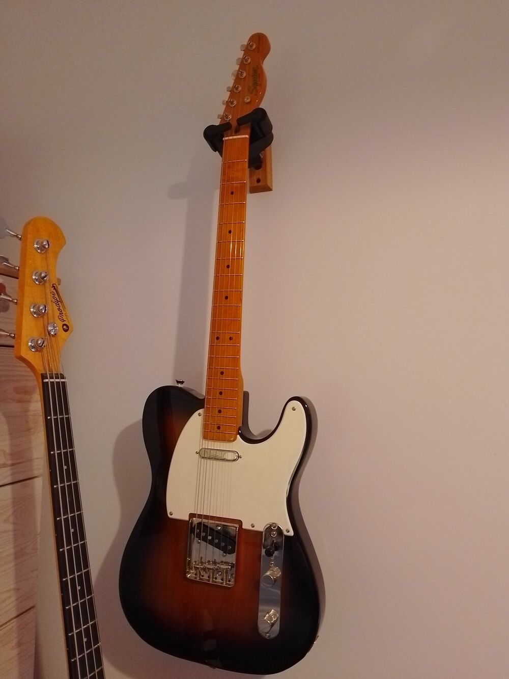 TELACASTER VIBE 50 Squier Instruments de musique