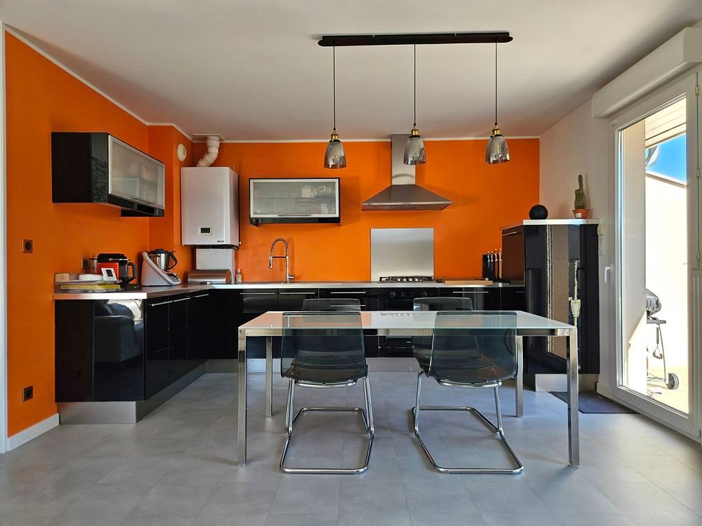 Vente Appartement T3 66 m² entièrement rénové - Dernier étage - Terrasse 13 m² Reignier