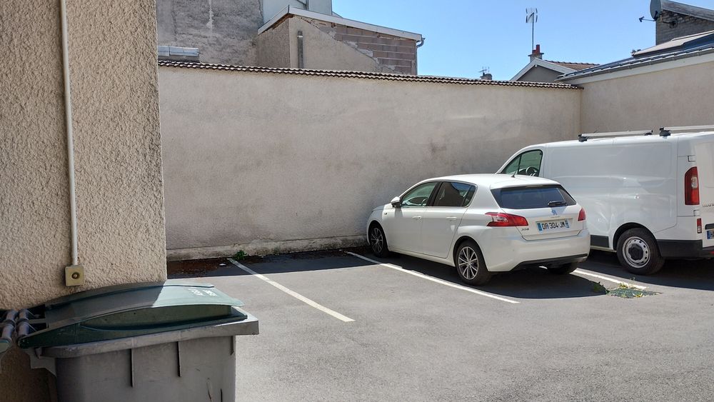 Location Appartement Studio avec parking secteur Zola Reims