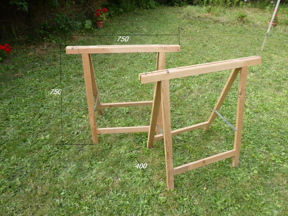 2 TRETAUX PLIANTS EN BOIS Bricolage