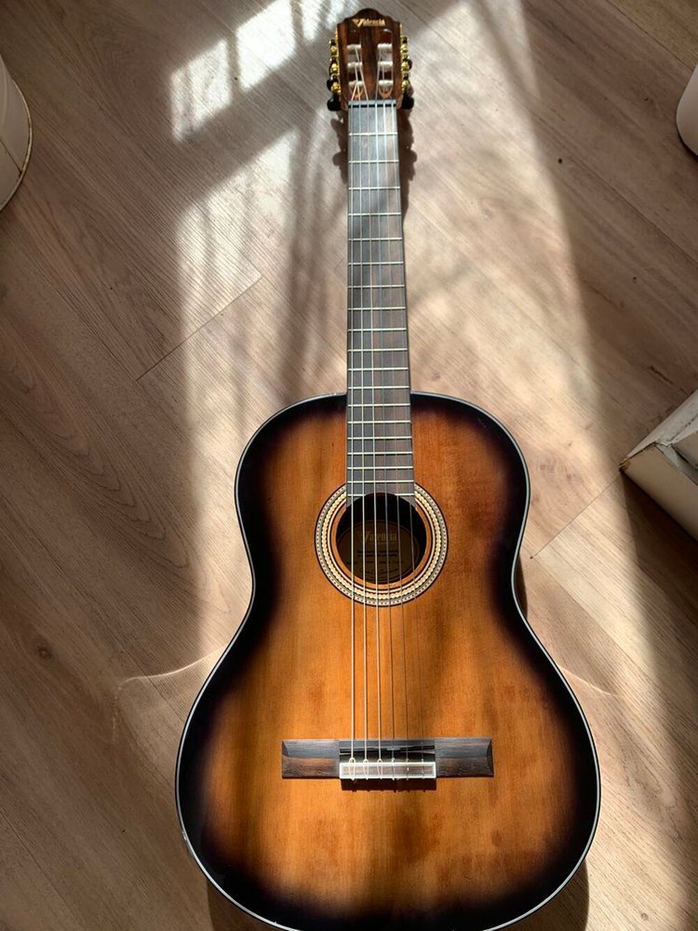 Guitare acoustique neuf
Instruments de musique