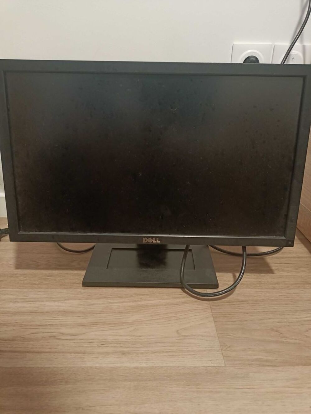 &agrave;‰cran Dell 22" tr&egrave;s bon &eacute;tat Matériel informatique