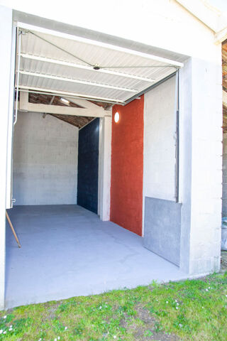  Parking / Garage � louer 15 m� Miramont-de-guyenne