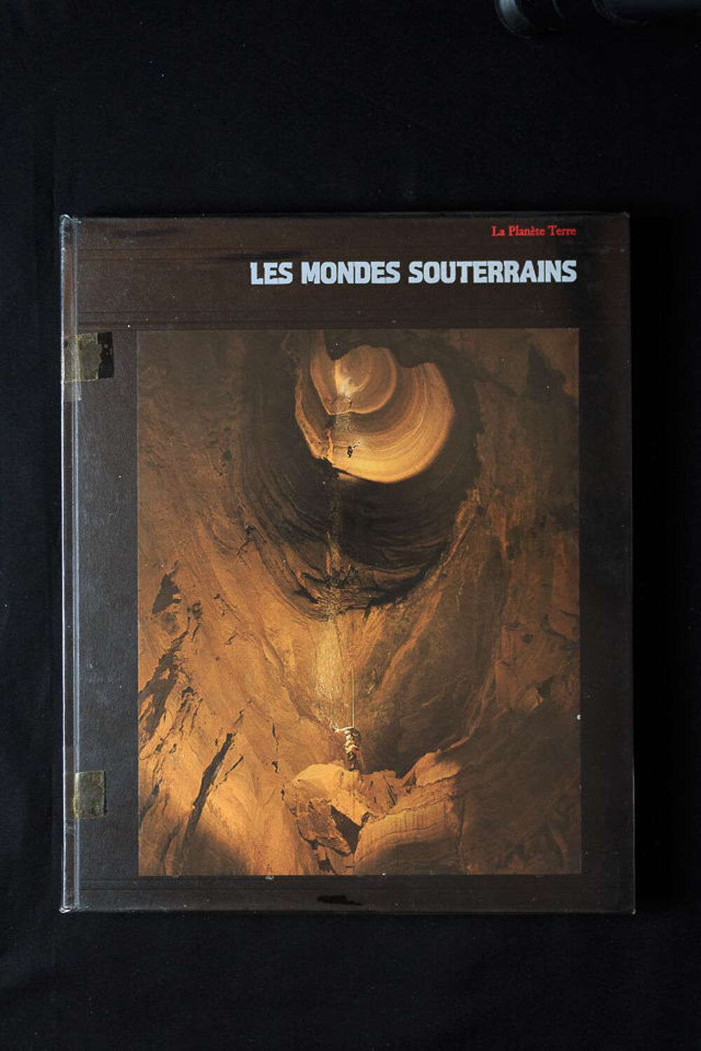 Les mondes souterrains Livres et BD
