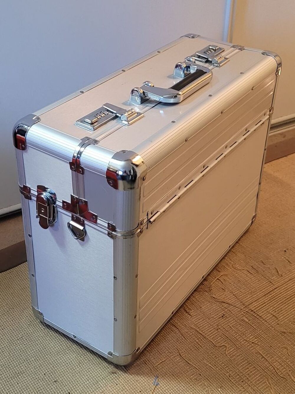 Valise "cabine pilote" ou "DJ", Alumaxx en aluminium Maroquinerie