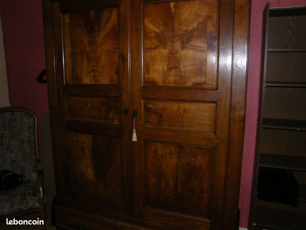 ARMOIRE LOUIS PHILIPPE Meubles