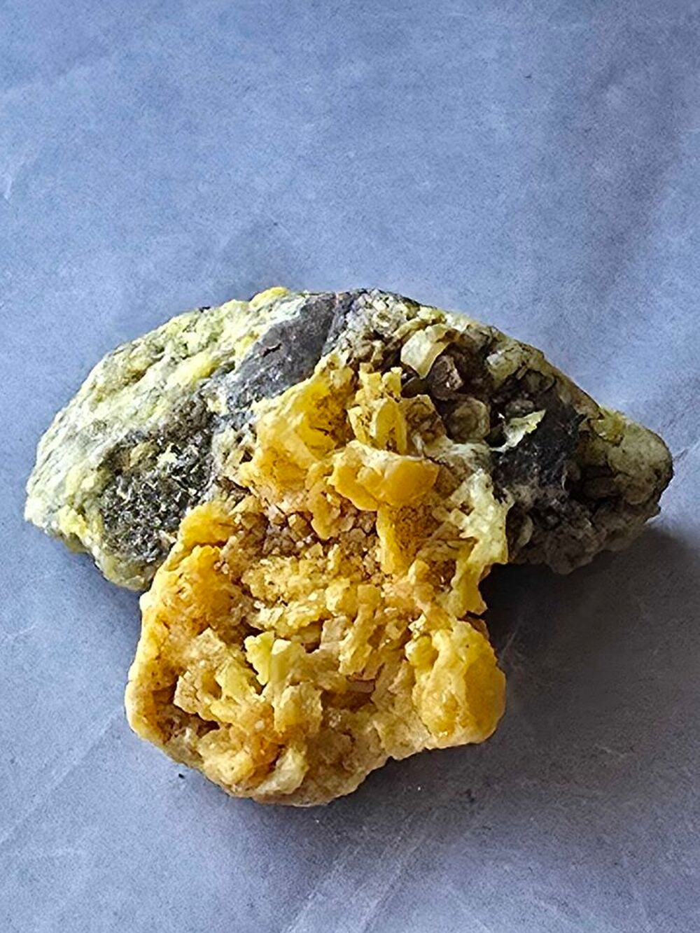 Min&eacute;ral Pyromorphite du Katanga RDC-Pi&egrave;ce de Collection 52g 