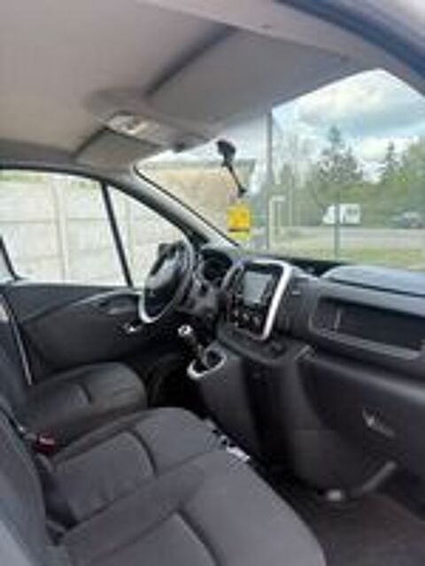 Trafic 2.0 D Confort (9pl) 2021 occasion 57100 Thionville