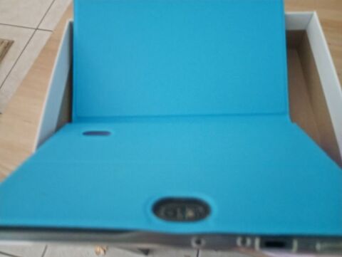 Tablette crelander 7 pouces très bon état sans chargeur 30 Corbas (69)