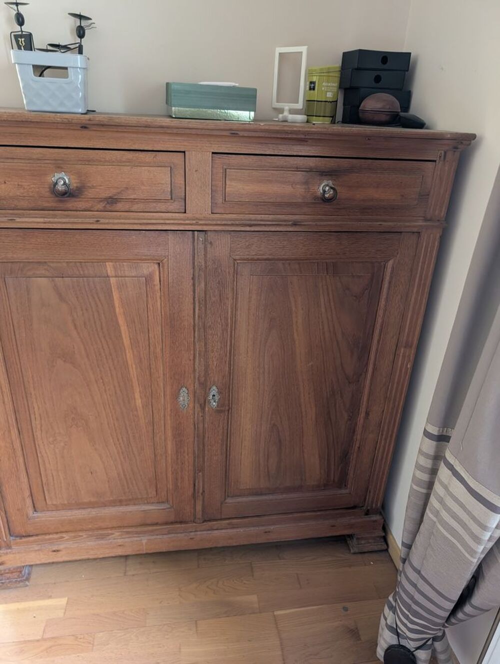 Buffet ancien en bois ? H&eacute;ritage familial, parfait &eacute;tat Meubles