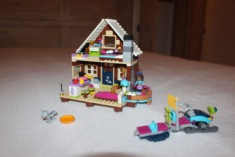 LEGO Friends - Le chalet de la station de ski - Jeux / jouets