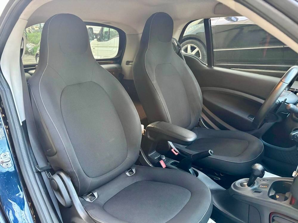 ForTwo Fortwo Coup&eacute; 0.9 90 ch S&S BA6 Passion 2019 occasion 95330 Domont