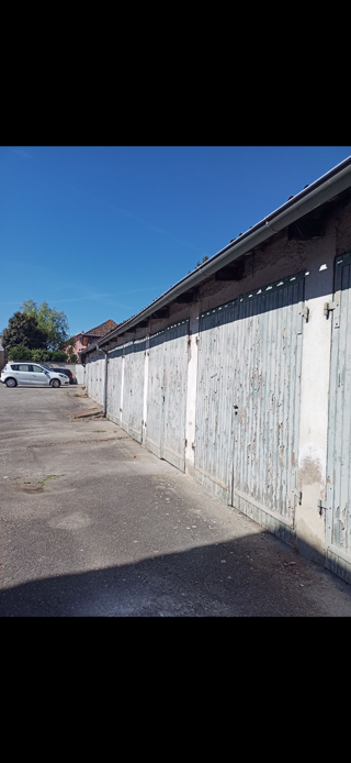  Parking / Garage � vendre 235 m�