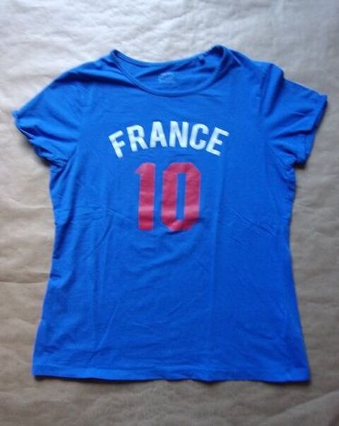 Tee shirt en taille 12-14 ans 2 Montaigu-la-Brisette (50)