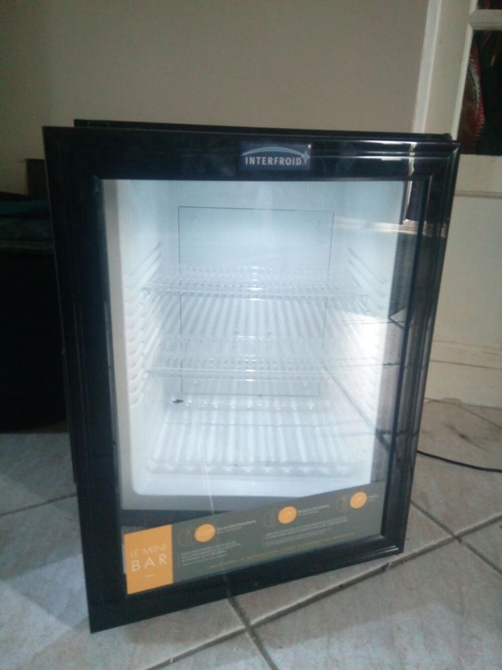 minibar &eacute;clair&eacute; marque Interfroid Electroménager