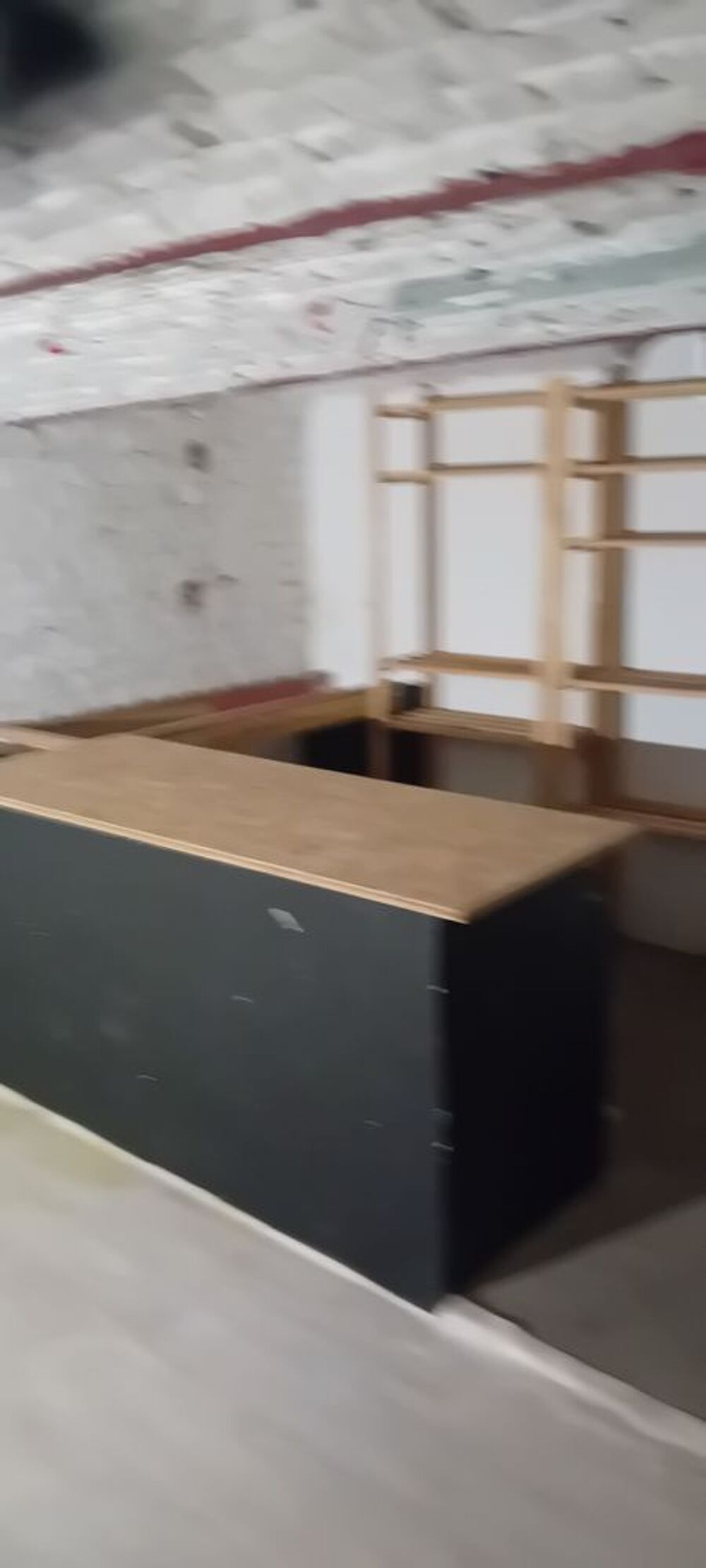 Location Remise/Grange 1 PIECE DE 30 M2 SAINE ET SECHE POUR STOCKAGE LOISIRS BUREAU Lille