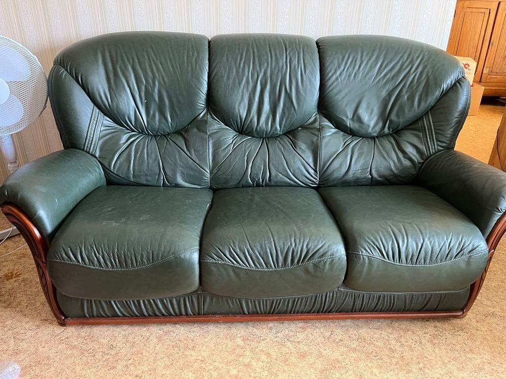 - Salon Canap&eacute; 3 places + 2 fauteuils en cuir Meubles