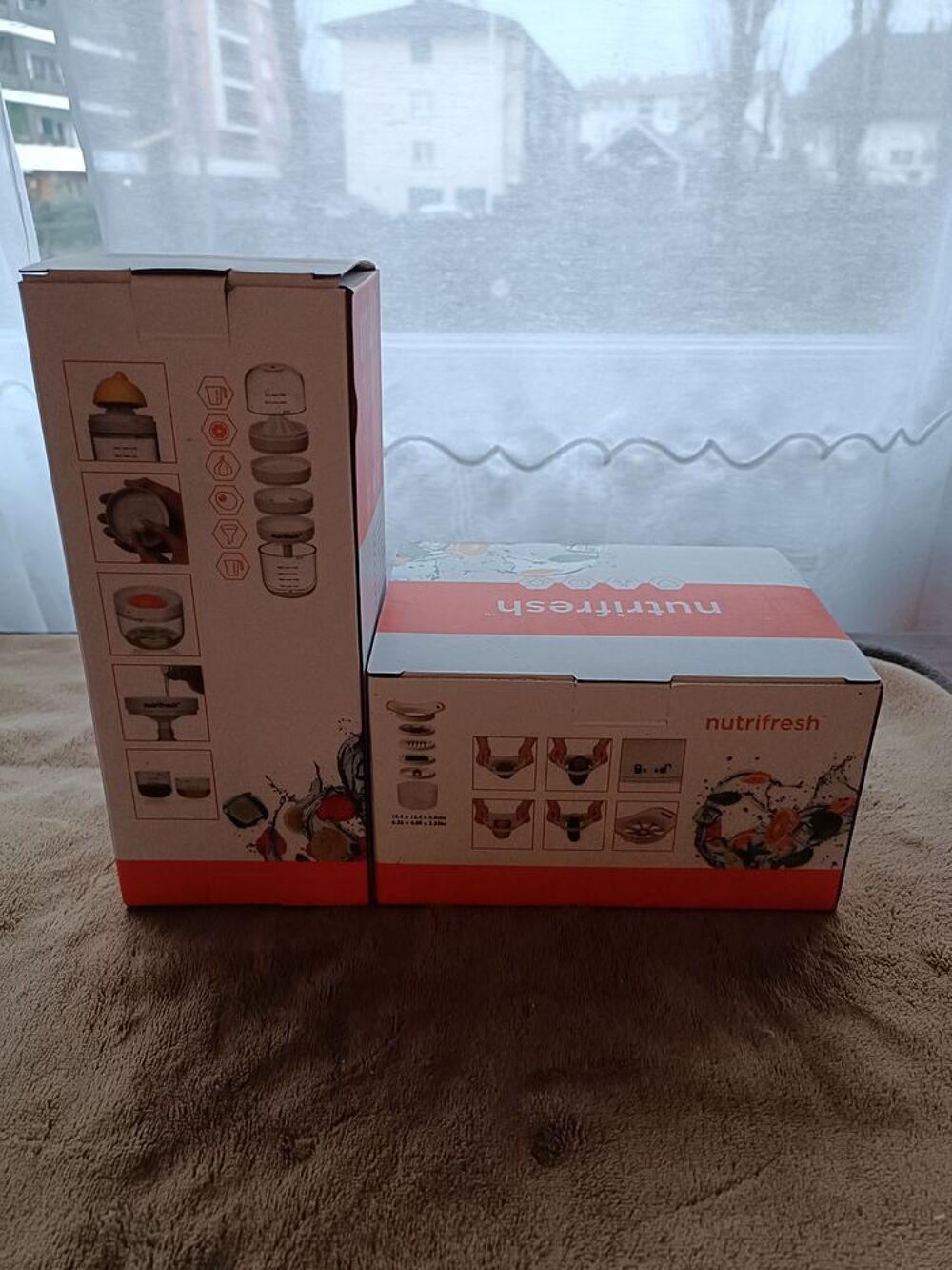 Tasses multifonctions + d&eacute;coupe fruits et l&eacute;gumes Nutrifres. Cuisine