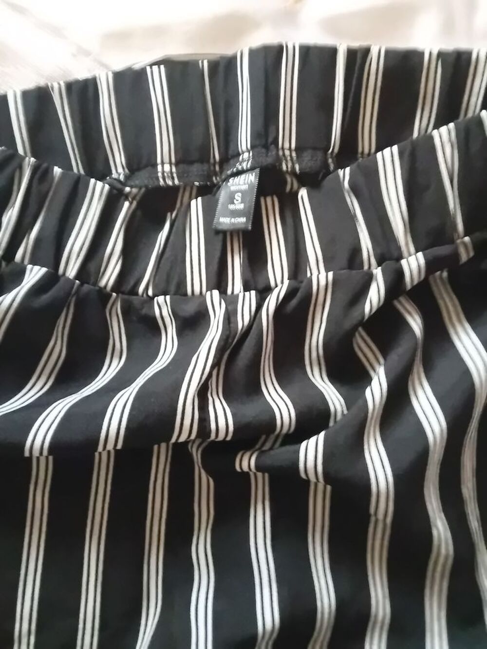 SHORT FEMME TAILLE S SHEIN Vtements