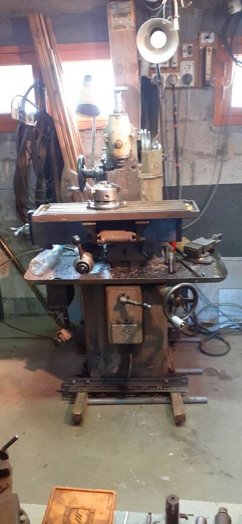 Fraiseuse universelle ACIERA type 3 3500 91360 Villemoisson-sur-orge