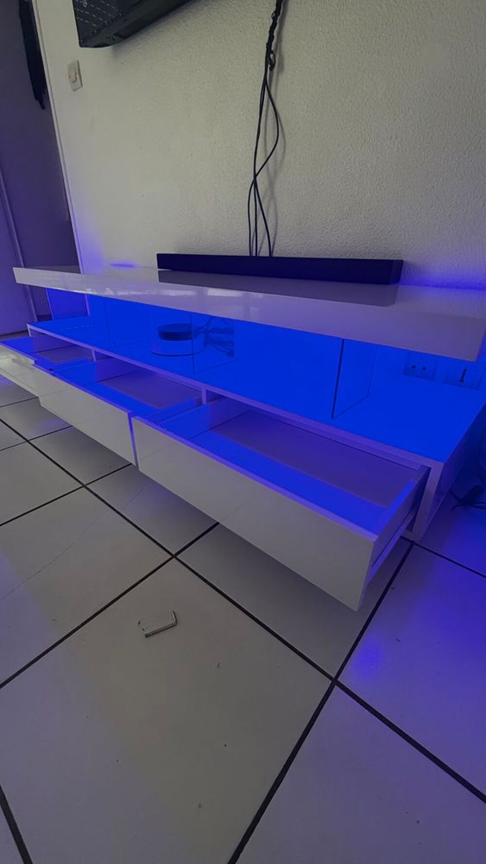Meuble TELE AVEC LED Meubles