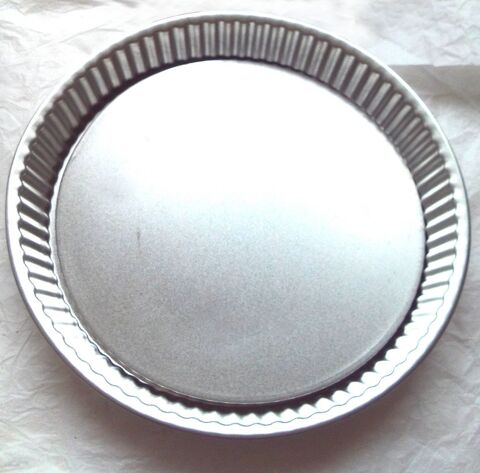 Moule � tarte � fond amovible et bords dentel�s 9 Villeurbanne (69)