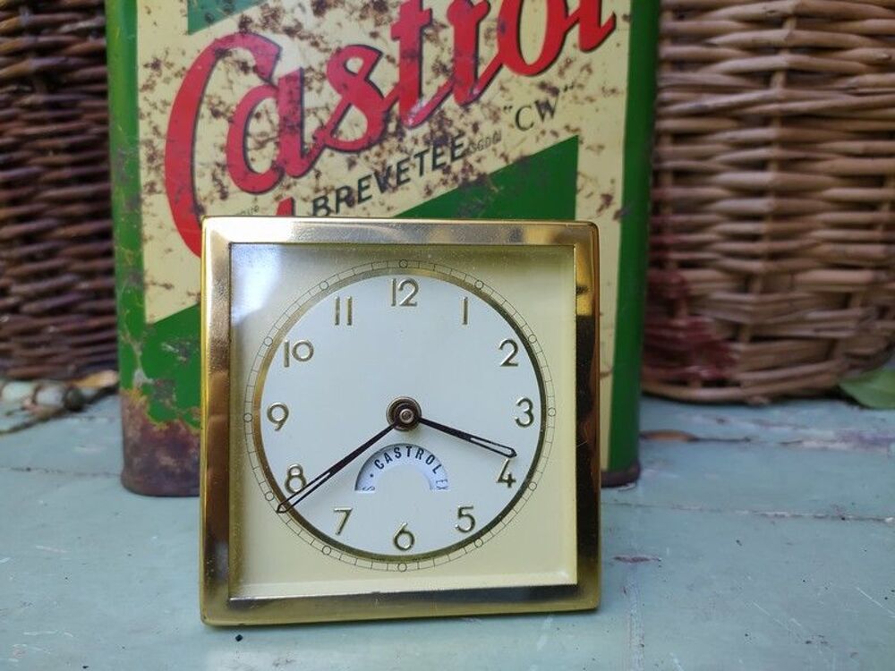 Ancienne Pendule Publicitaire Castrol Expert en Lubrifiants
