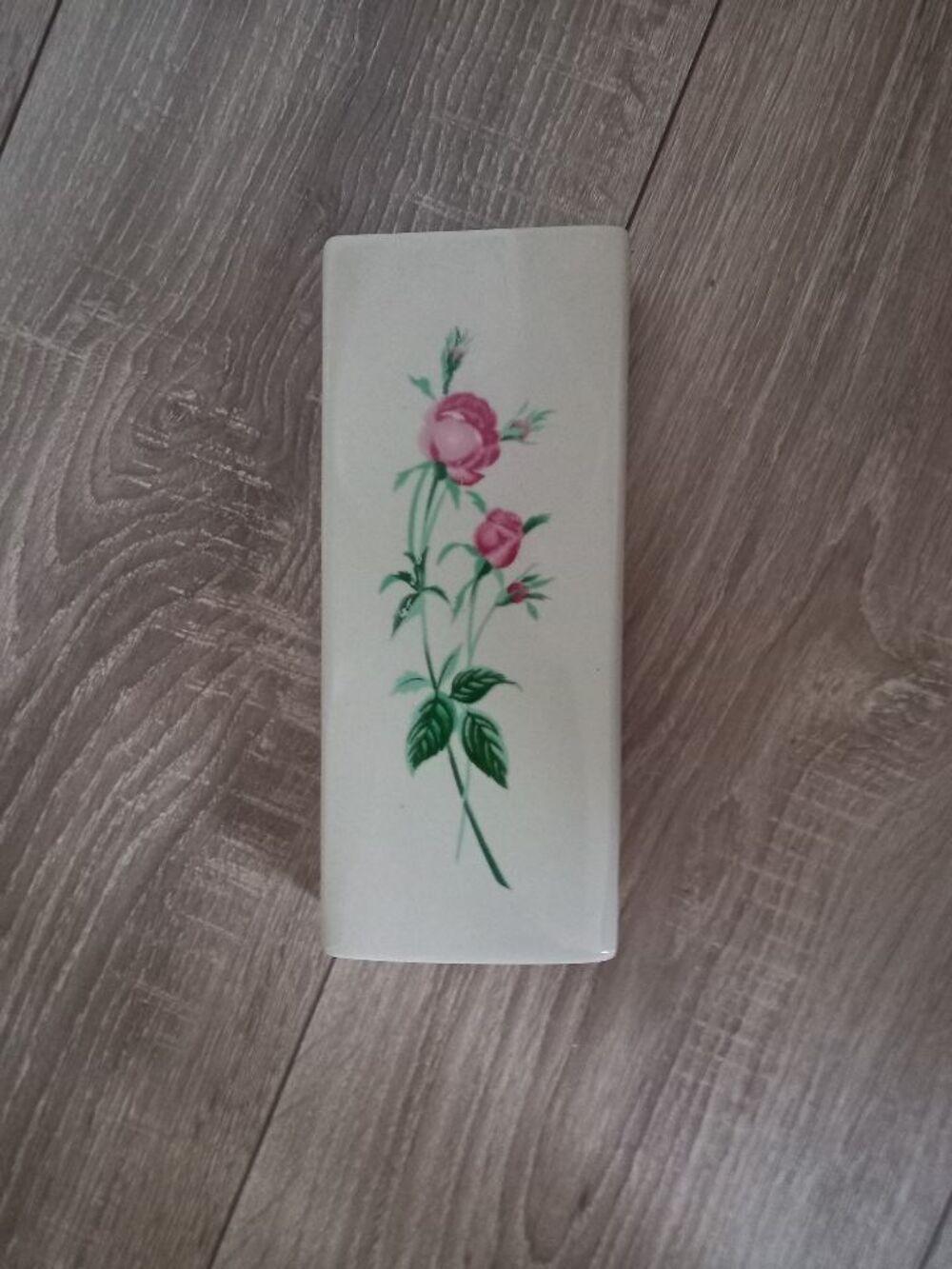 Saturateur c&eacute;ramique beige d&eacute;coration roses Décoration