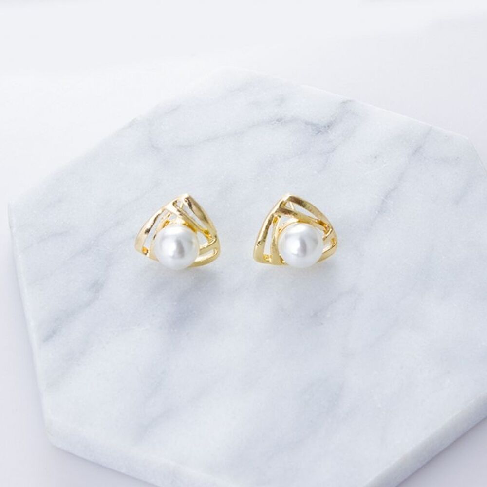 59 paires de boucles d'oreilles perles Bijoux et montres