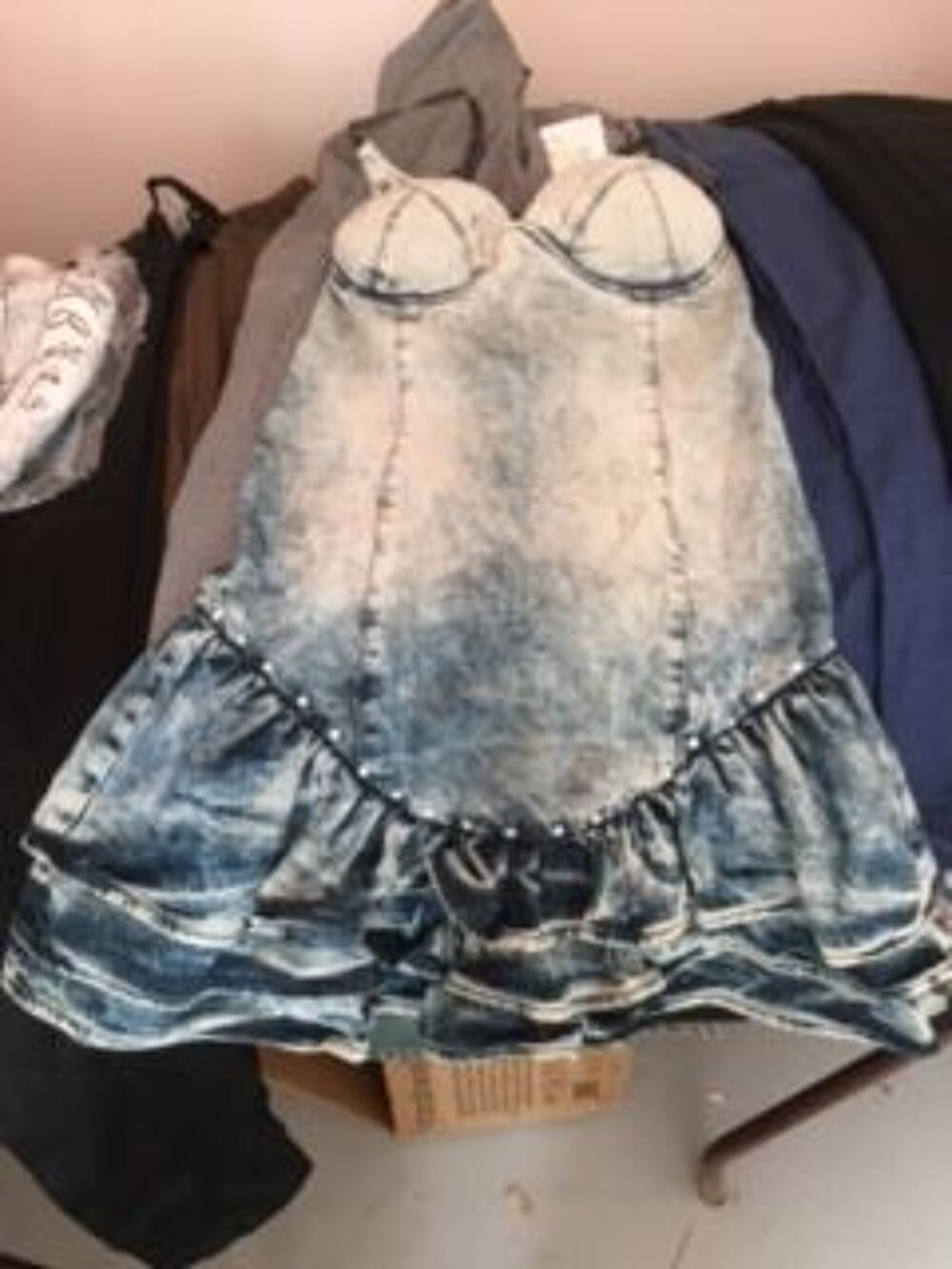 stock v&ecirc;tements neuf Vêtements