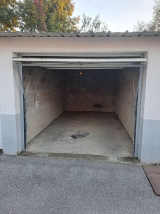  Parking / Garage � louer 8 m�