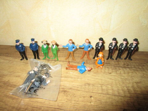 LOT 12  FIGURINES TINTIN ET MILOU 1973 ESSO BELVISION Villepinte (93)