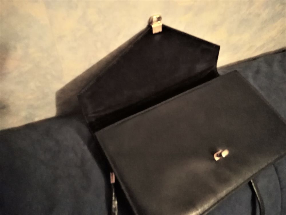 Pochette Femme cuir Maroquinerie