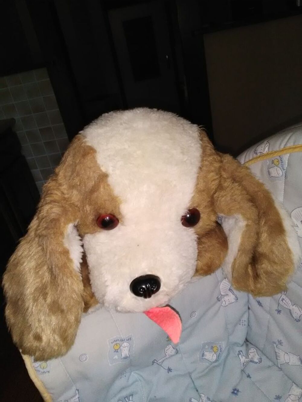 peluche range pyjama chien 3€ Jeux / jouets