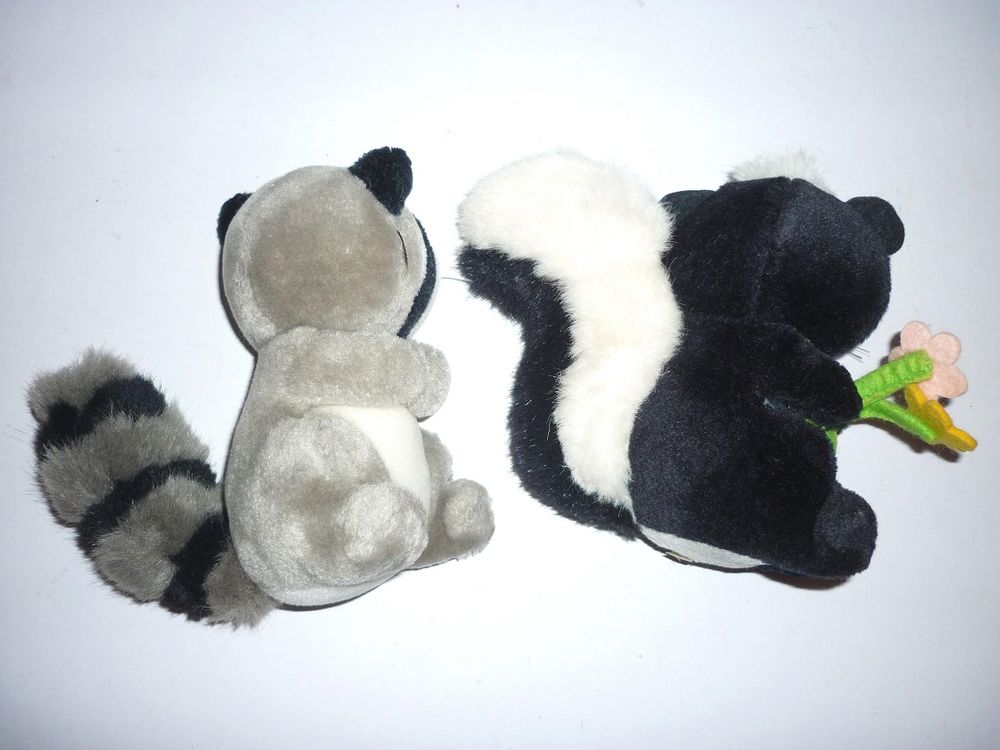 Peluches RATON LAVEUR &amp; MOUFETTE (15 cm &copy; R.DAKIN &amp; CO 1985) Jeux / jouets