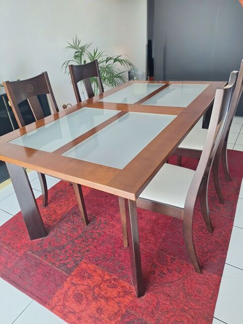 Table de salle à manger  contemporaine + 4 chaises Bordeaux (33)