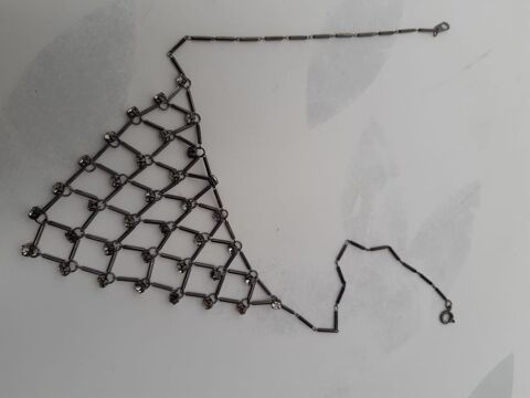 Collier couleur noir et argent Aytr (17)