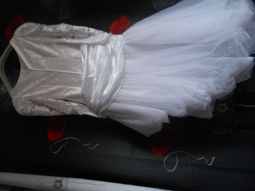 belle robe de marier neuve Vêtements