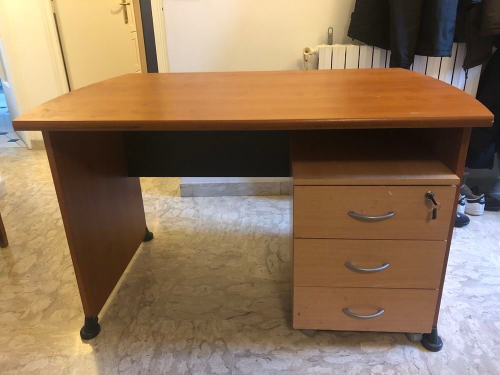 Bureau merisier + tiroirs Meubles