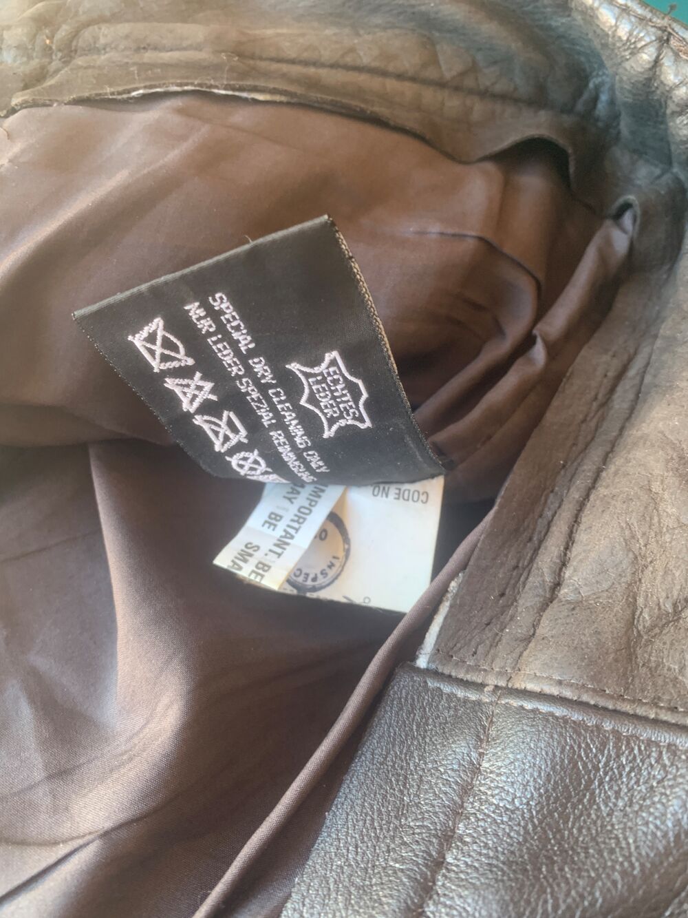 Pantalon coupe 501 cuir retourn&eacute; Vêtements